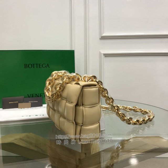 Bottega veneta高端女包 96008木薯 寶緹嘉新款枕頭鏈條包 BV經典款單肩斜挎手提女包  gxz1229